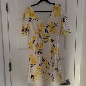 Le Chateau Yellow and White Floral Top